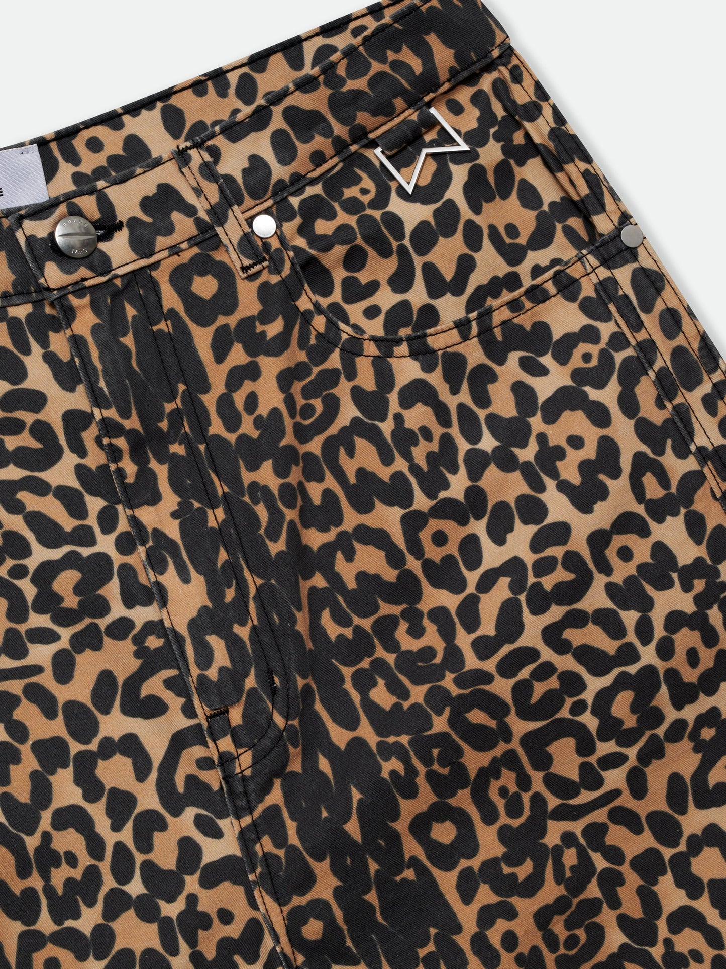 LEOPARD TRAXEDO BAGGY SHORT - BLACK\/TAN